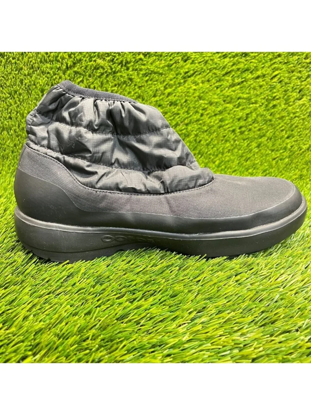 OOFOS OOmg Bootie Womens Size 9 Black Classic Outdoor Pull On Recovery Boots